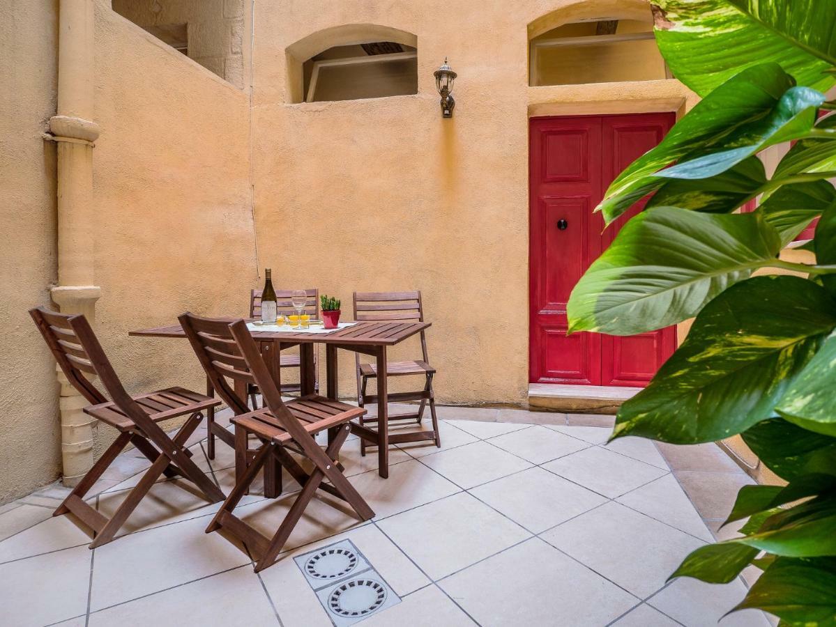 Valletta Main Street Apartment Buitenkant foto